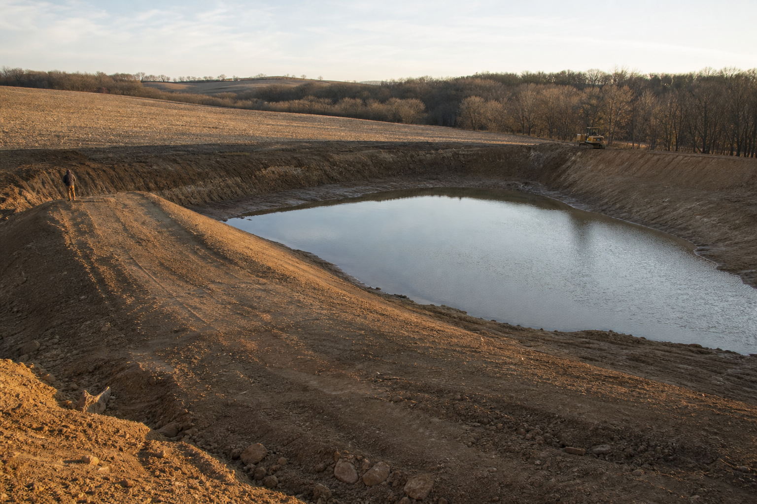Pond Construction and Dredging: Why Late Fall Is Prime Time in Western Illinois